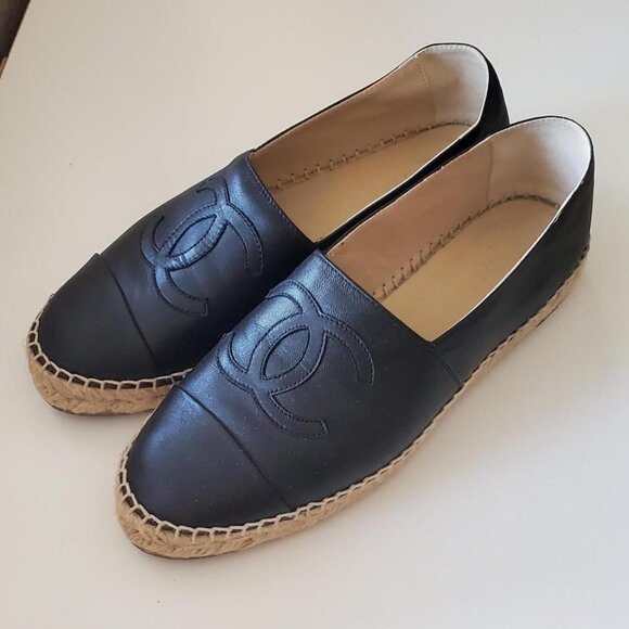 Chanel Espadrille Flats Black in Perfect Condition - Picture 1 of 7